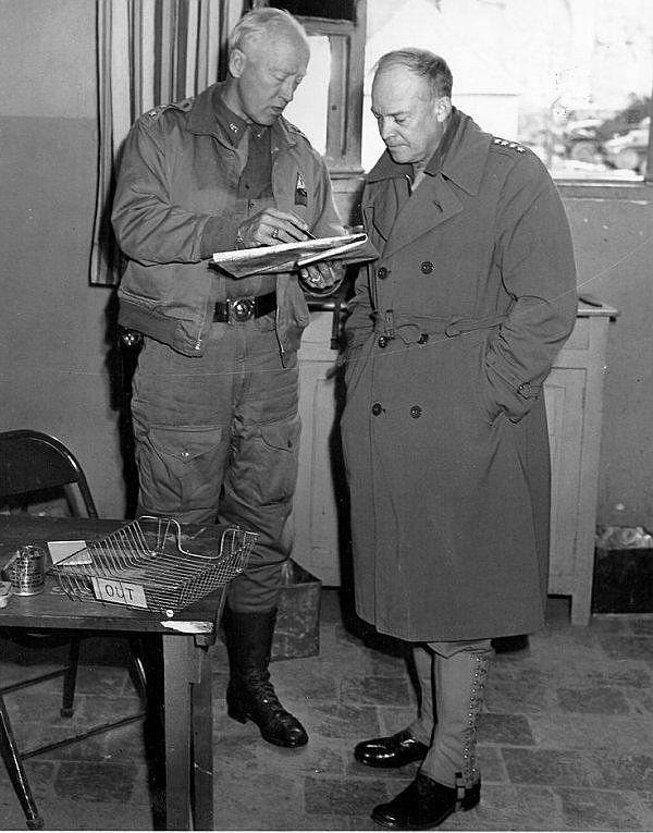Generals George S. Patton and Dwight D. Eisenhower conferring in Tunisia in March 1943