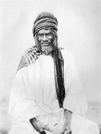 Portrait of Almamy Samori Ture, founder of the Wassoulou Empire, photographed by François-Edmond Fortier